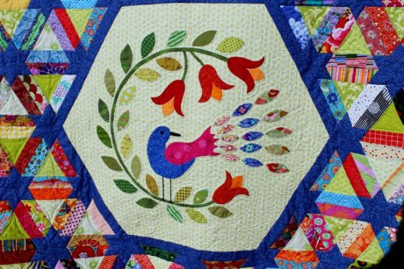 Raffle quilt centre detail